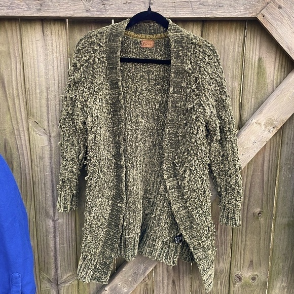 POL Boho Chunky Knit Chenille Distressed Open Front Army Green Cardigan Sweater - Picture 1 of 7